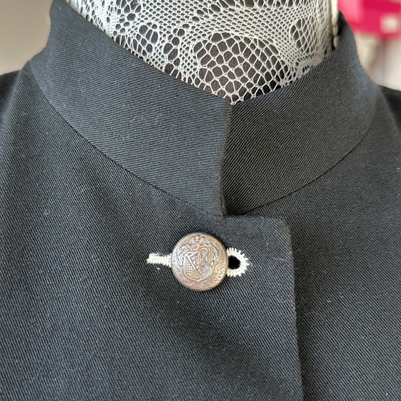 Karen Kane Vintage Wool Mock  Neck Fitted Blazer With Embroidery & Metal Buttons - Picture 9 of 13